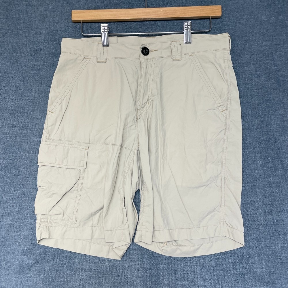 Columbia Omni Shade Sun Protection Cargo Shorts Mens 30 White 9" Inseam Hiking